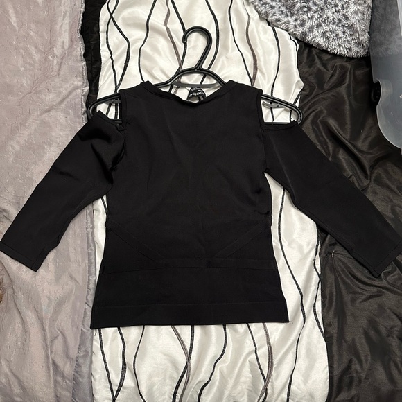 Bebe Shoulder Cut Out Top - Picture 10 of 10